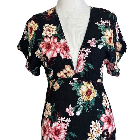 Forever 21 Black Floral Flowy Boho Maxi Sundress - Picture 2 of 7